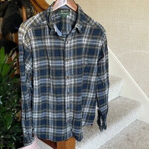 Woolrich Men's Navy and White Plaid Shirt